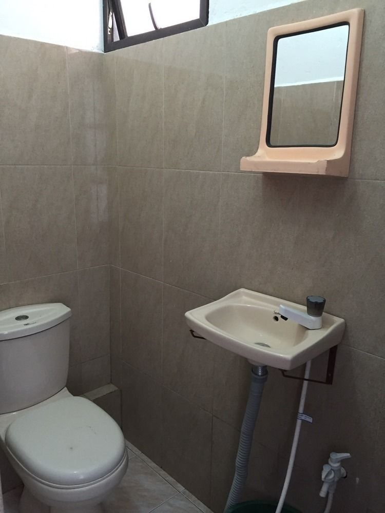 Yaarl Holiday Inn Джафна Екстериор снимка